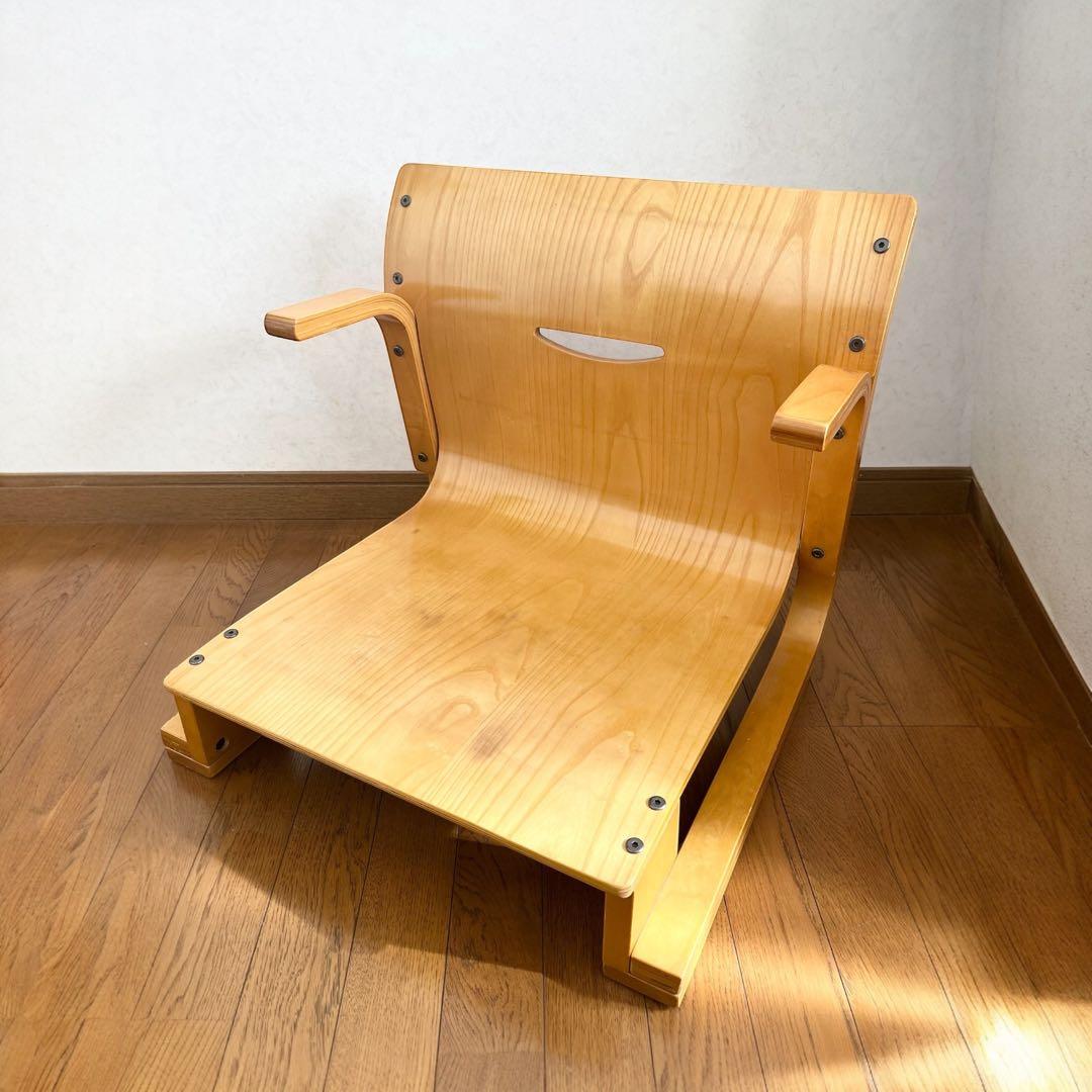 座椅子 木製 肘かけあり クッションなし