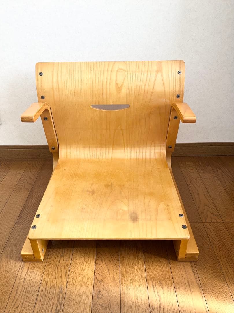 座椅子 木製 肘かけあり クッションなし