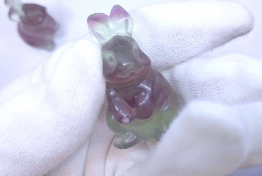 キャンディー フローライト うさぎ　セット　カービング　彫り物　双子　ペア　蛍石