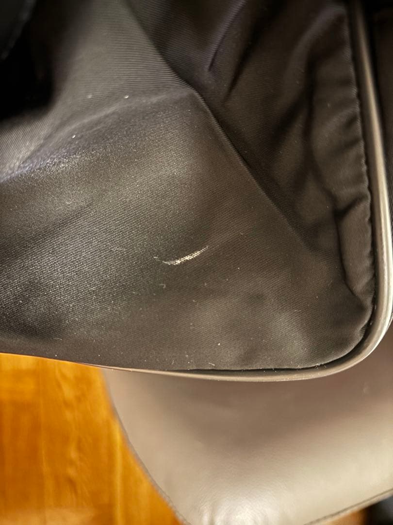 コメント欄を見て✨️プラダ・ボストンバッグ