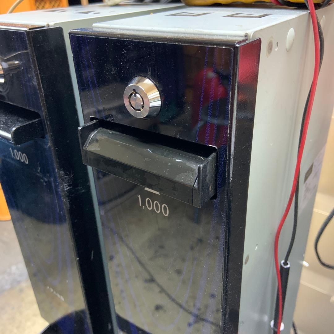 令和6年新札対応両替機　HVA-60 メダルサンド　両替機