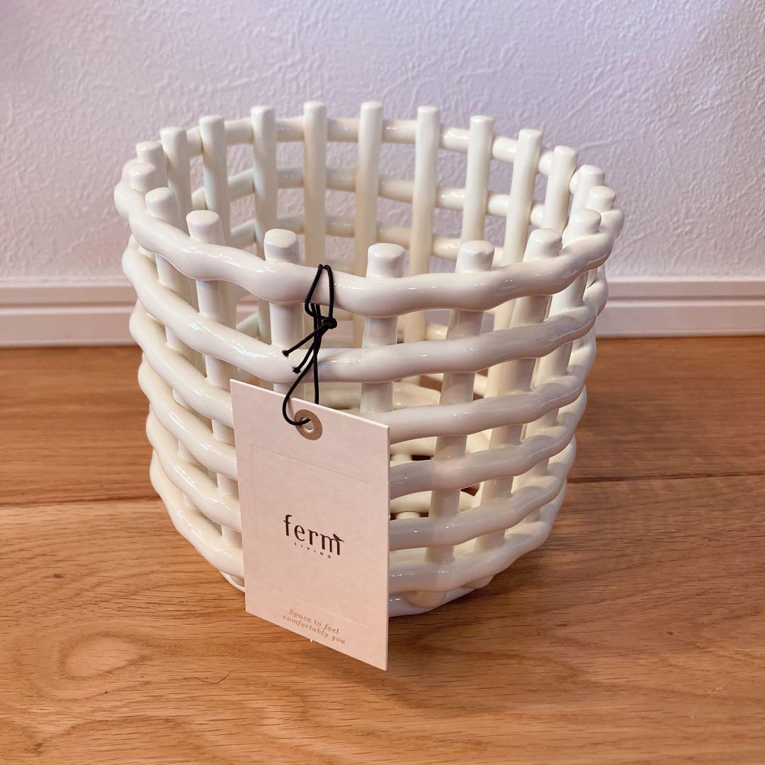 ★未使用★Ferm Living セラミックバスケット　S
