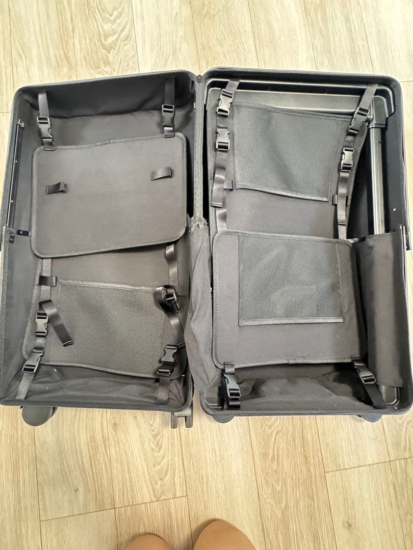 【最終】VELO ヴェーロ　伸縮型　スーツケース　三段階サイズ可変式