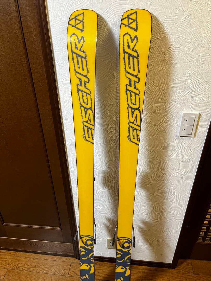 りくにぃ　フィッシャー　Fischer フリースタイルスキー　riu