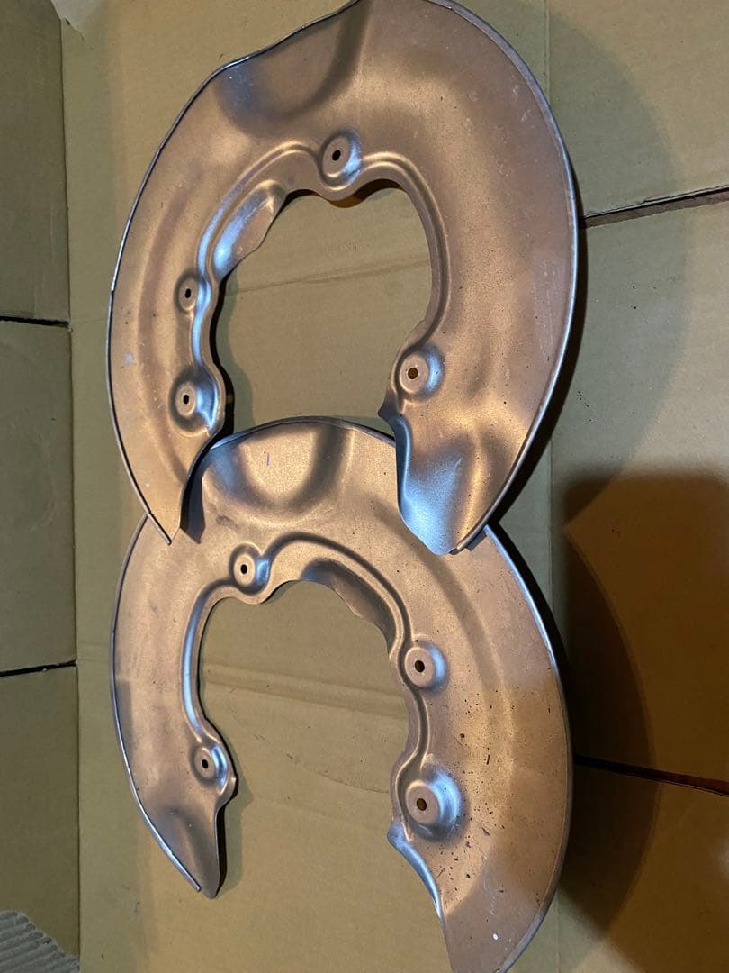  純正　ブレーキキャリパー