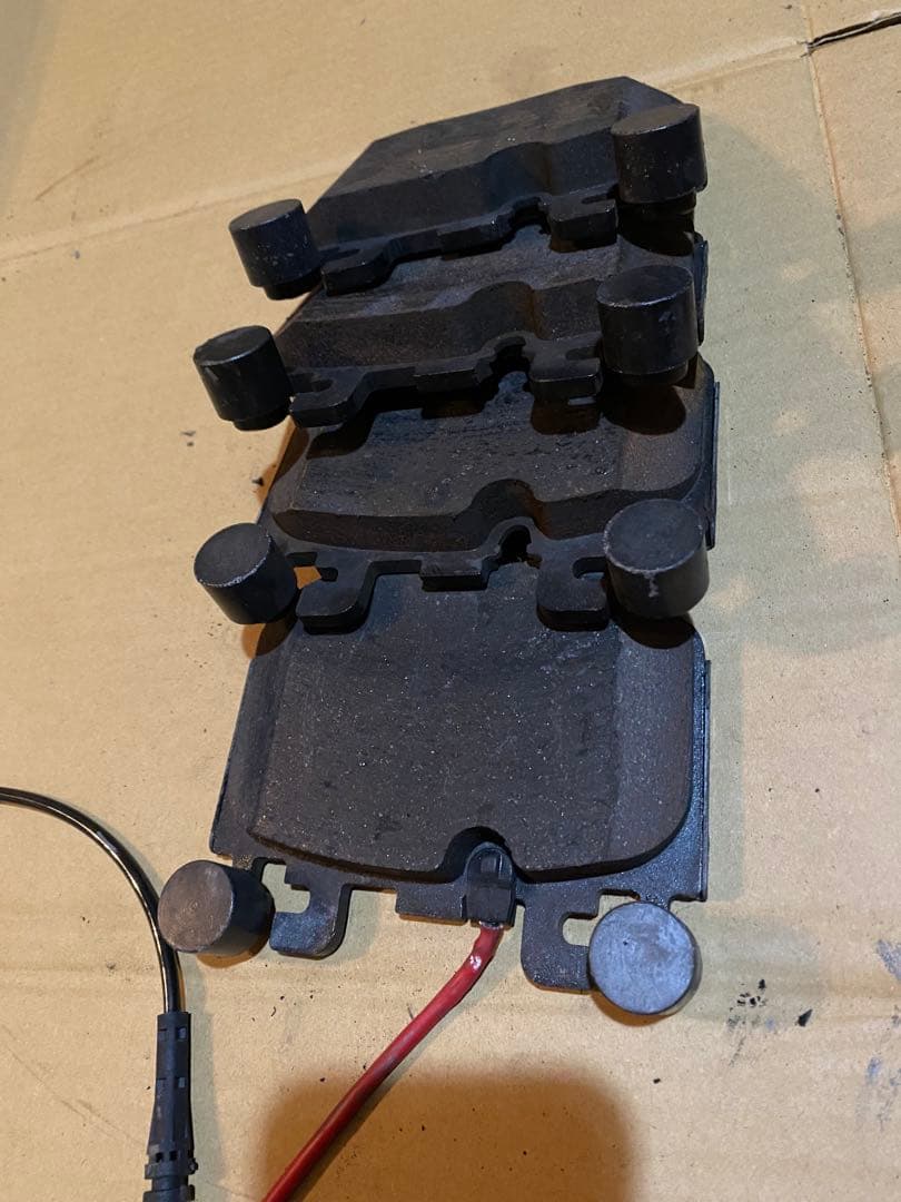  純正　ブレーキキャリパー