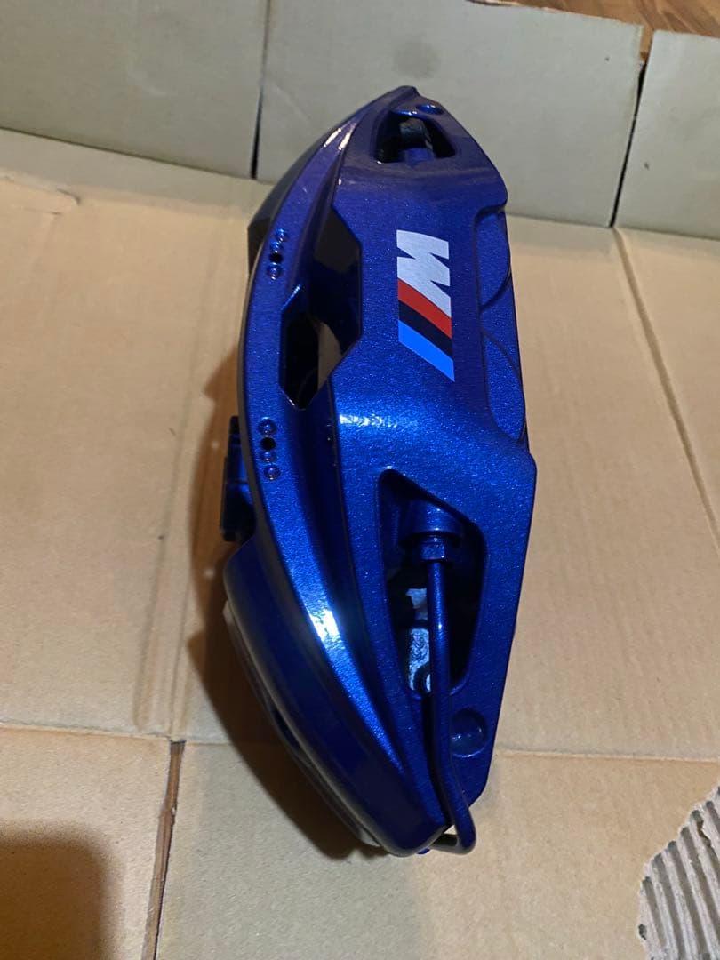  純正　ブレーキキャリパー