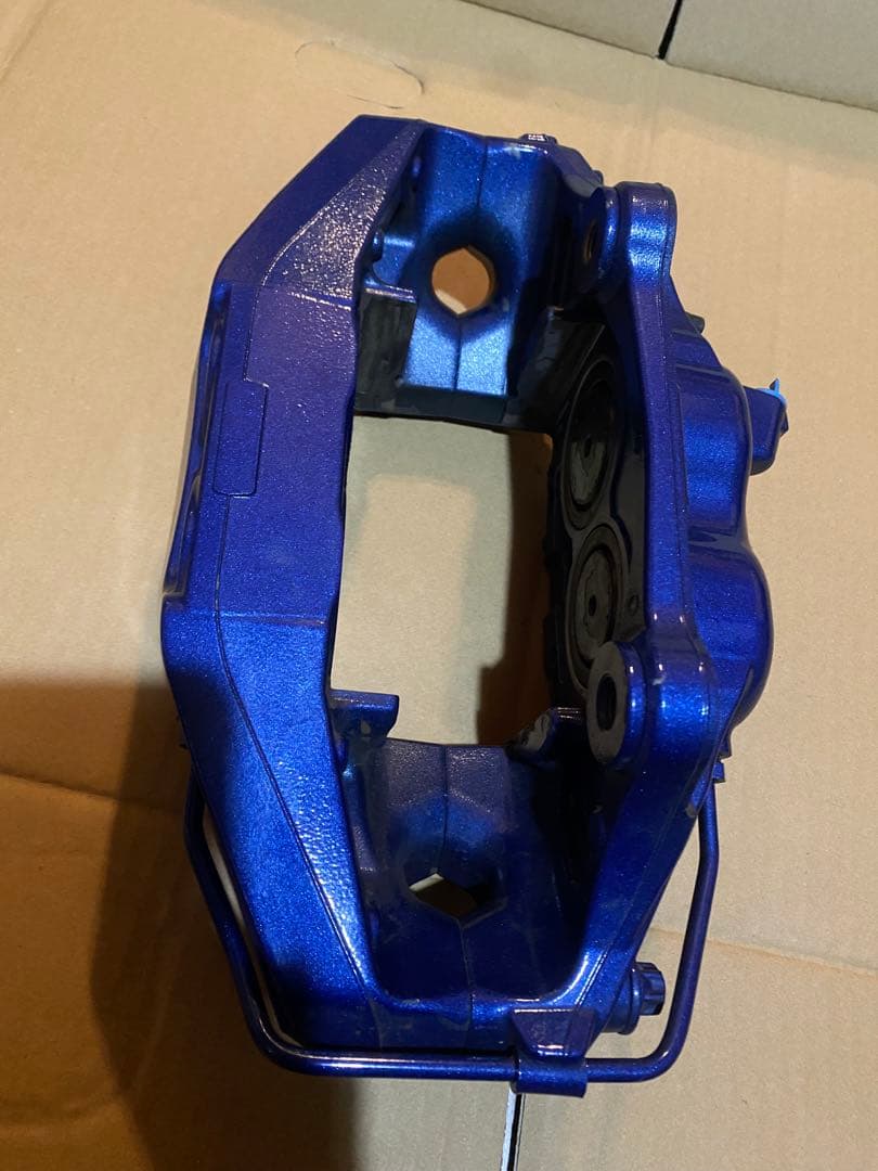  純正　ブレーキキャリパー