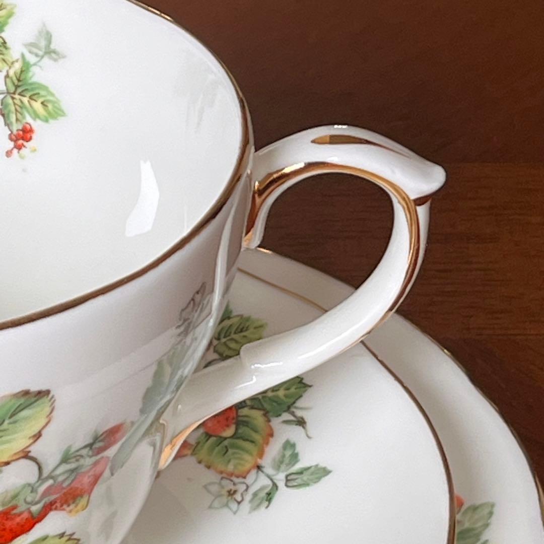 【英国ビンテージ】ダッチェス★ワイルドベリー★トリオ