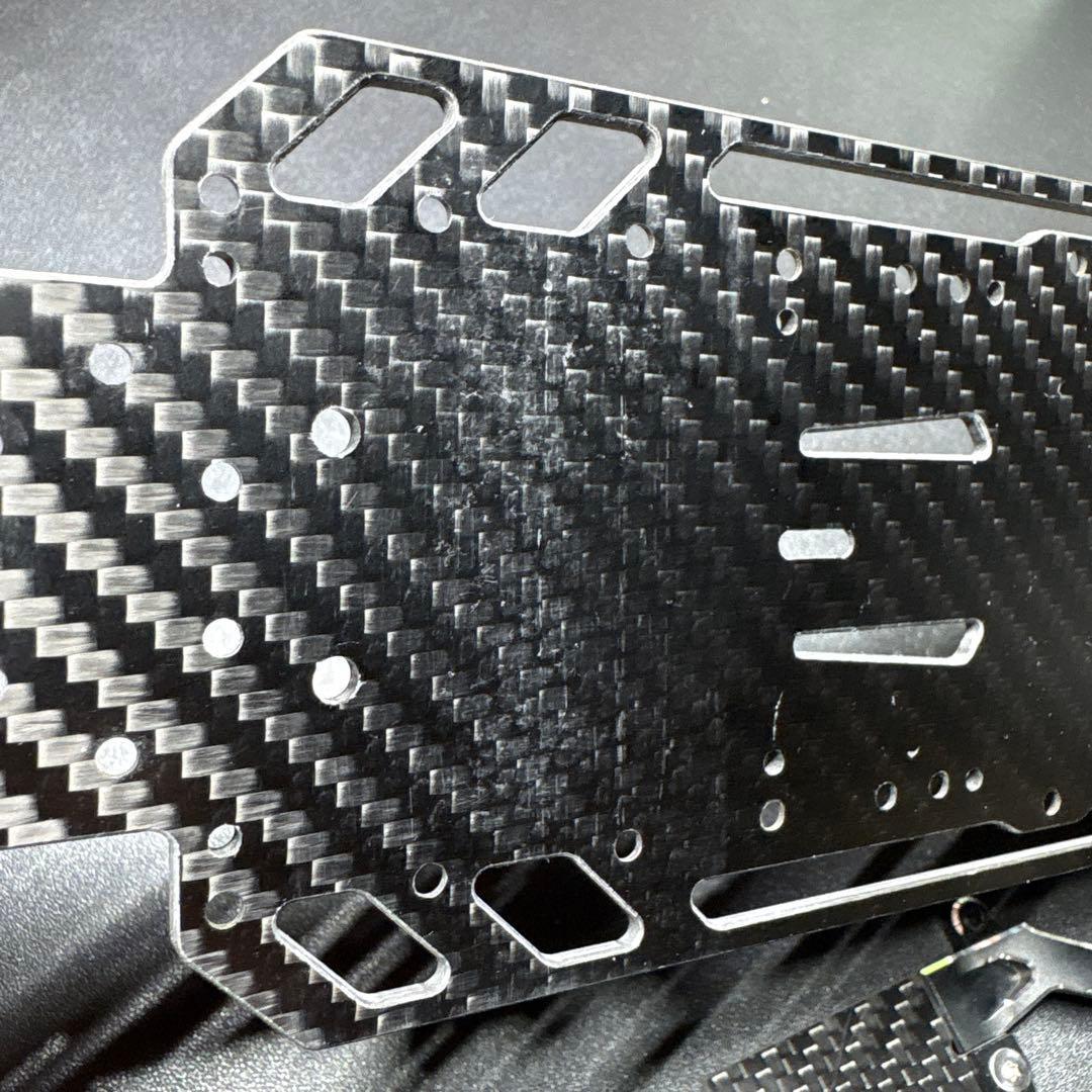 RDX用カーボンシャーシ