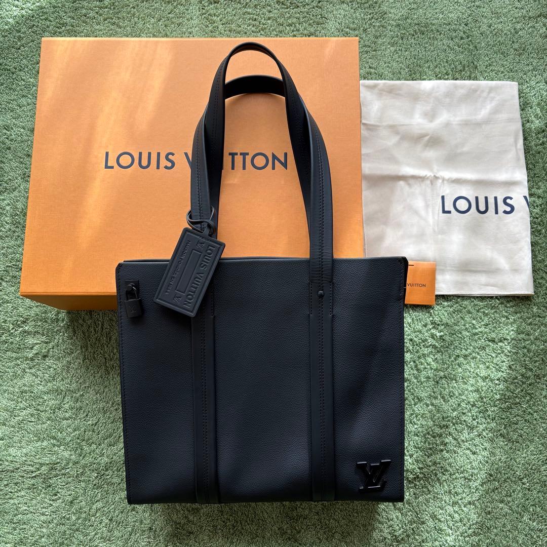 LOUIS VUITTON ブラック トートバッグ