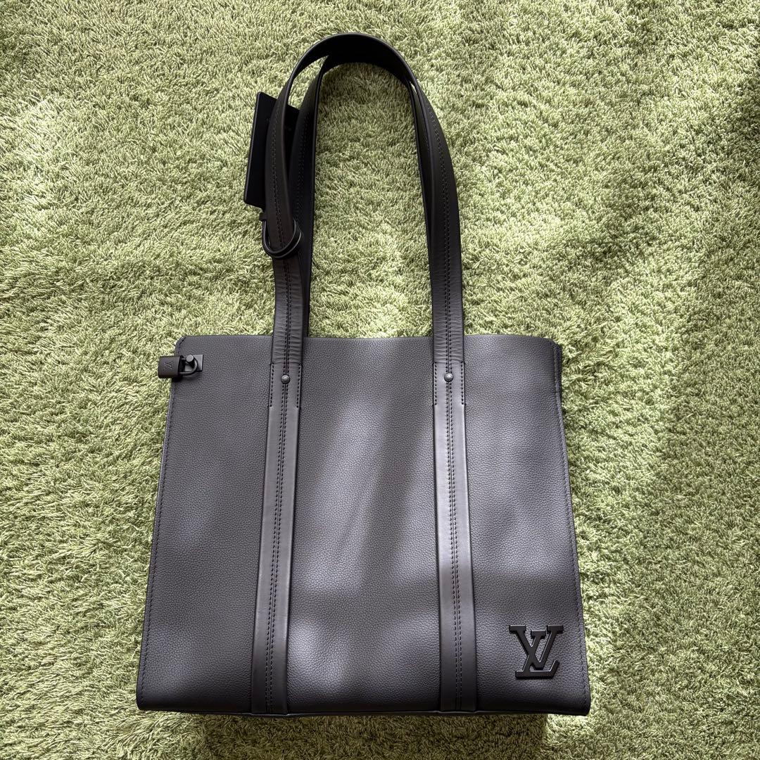 LOUIS VUITTON ブラック トートバッグ