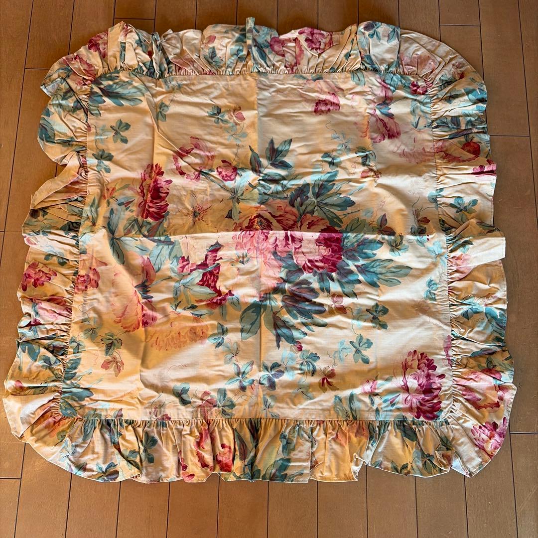 Ralph Lauren フラワーフリルクッションカバー