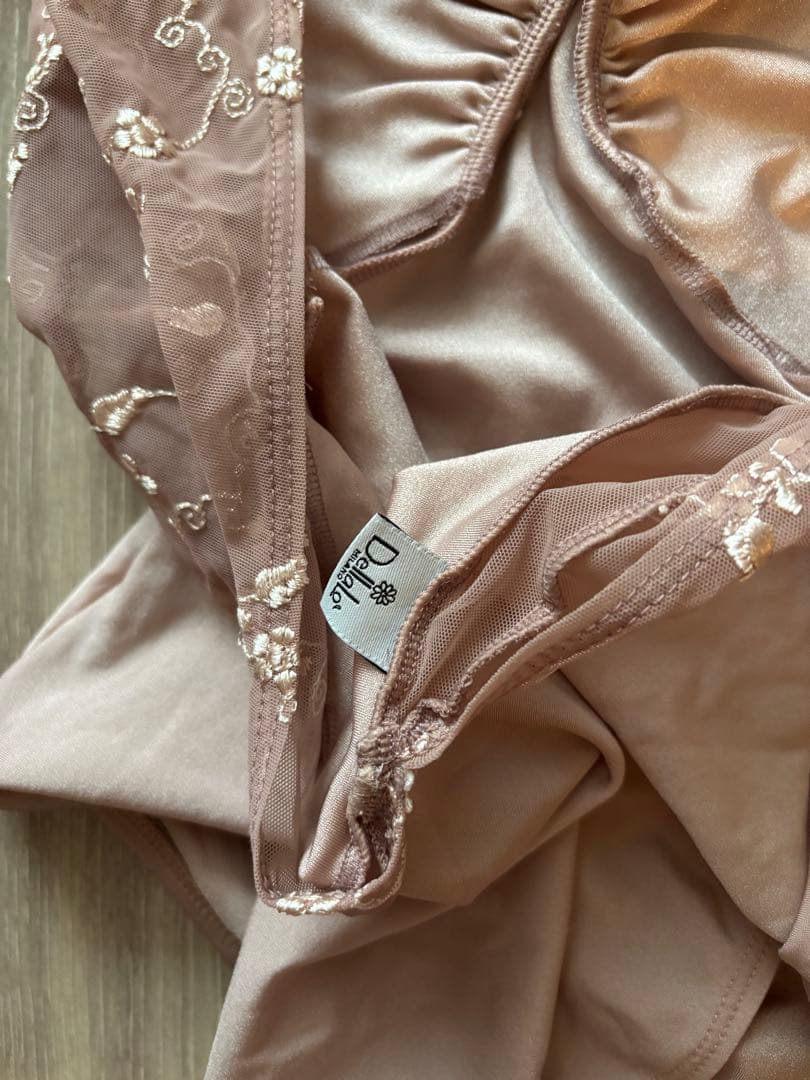 き*ね様 デラロミラノ　レオタード　Ｍサイズ