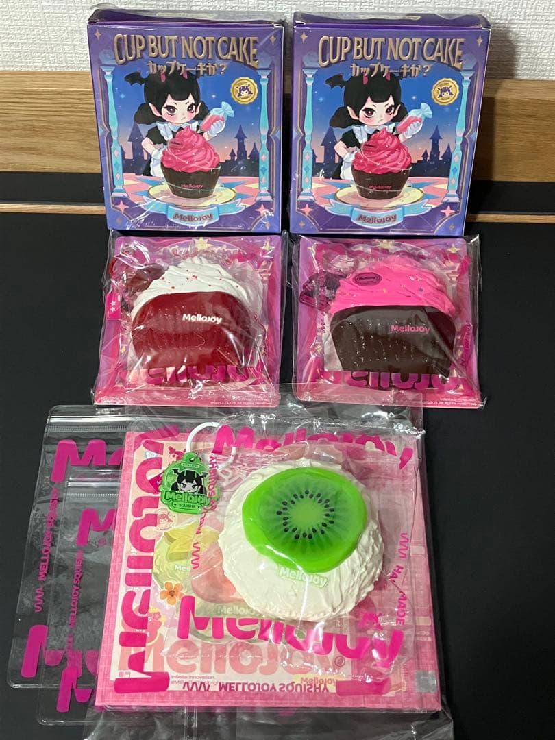 お*お様 メロジョイ　スクイーズ　カップケーキか？　大福シリーズ　キウイ　3点セ