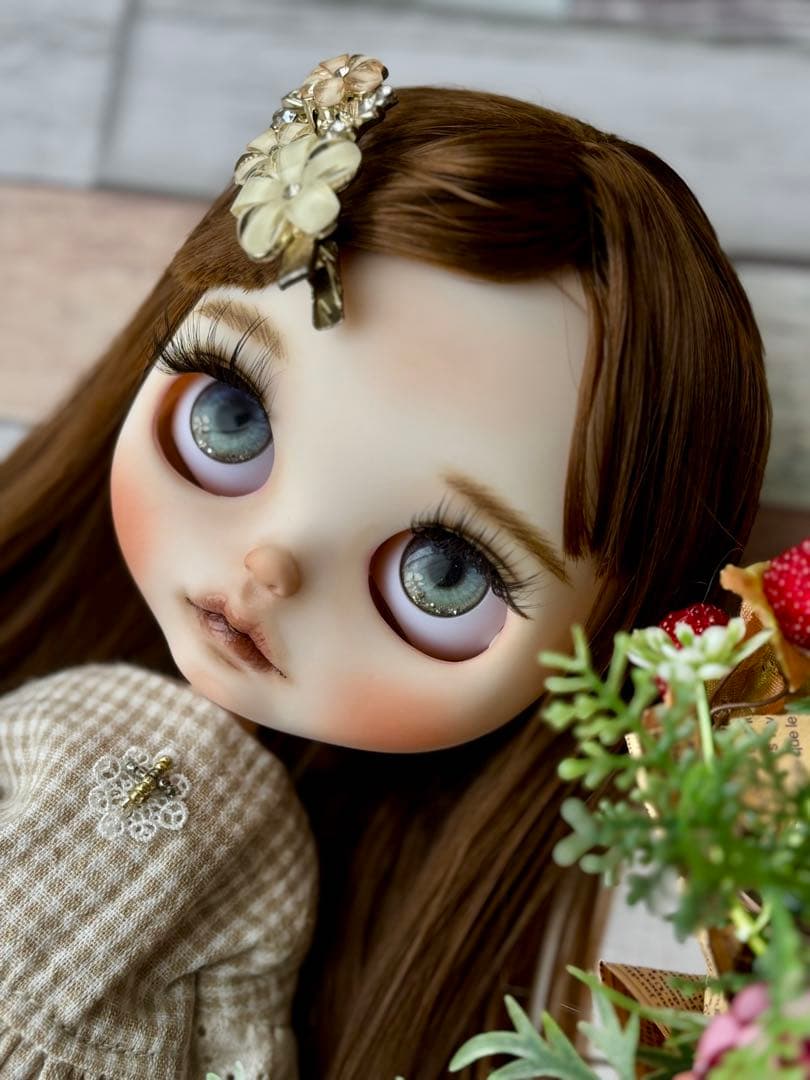 カスタムアイシードール　ネオサイズ　白肌　本体のみ