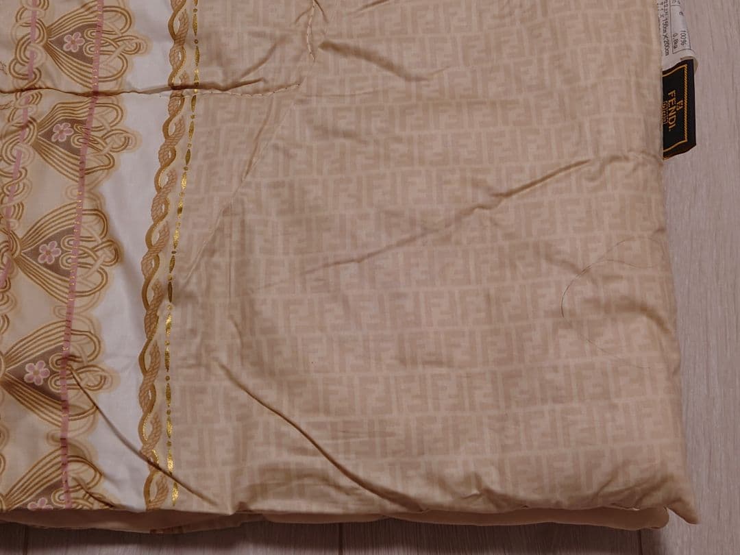 フェンディ　布団　羊毛肌掛けふとん　 ズッカ　松坂屋