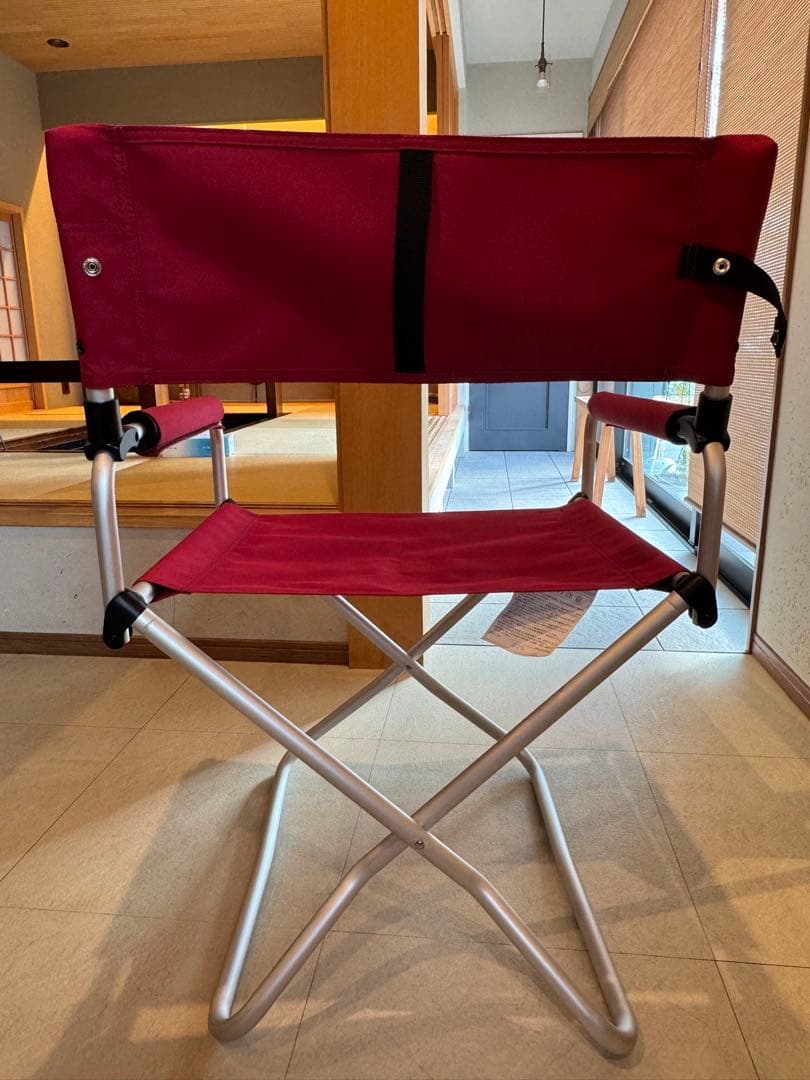  peak 赤い折りたたみ椅子