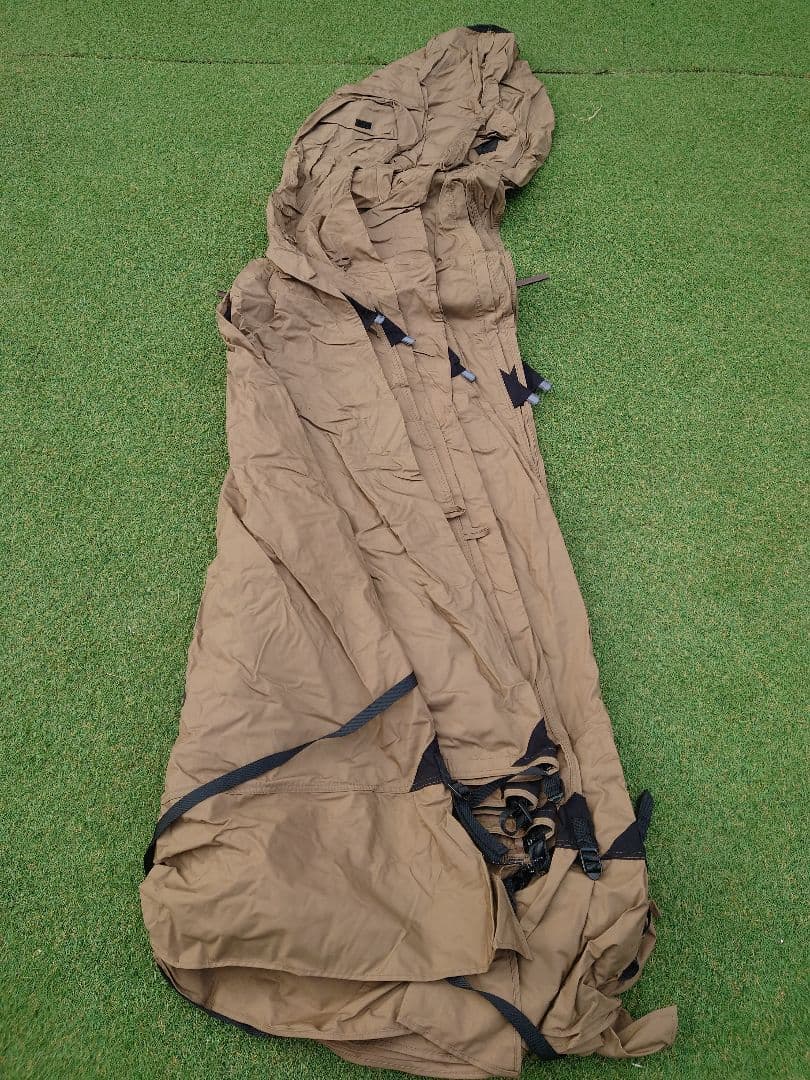 OETIGRIS キャンプテント PYRAMIS　煙突穴付き