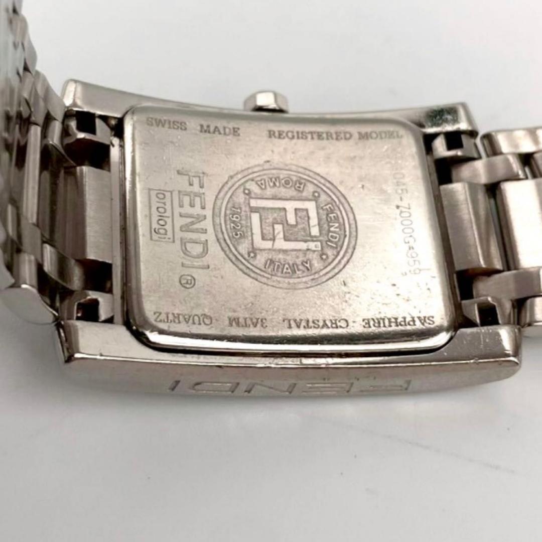 457 フェンディ 7000G 腕時計 スクエア ホワイト文字盤 スモセコ