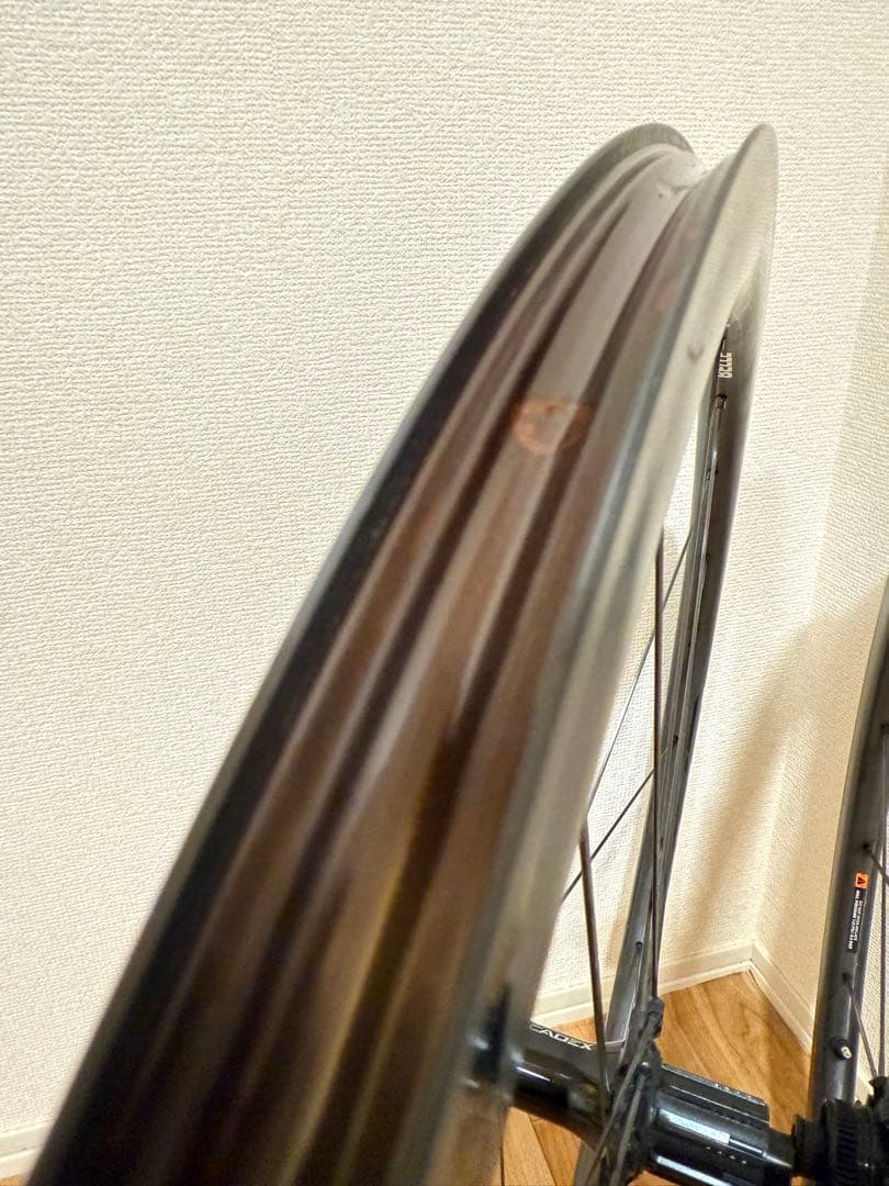 CADEX 42 DISC Tubeless カーボンホイール　チューブレス