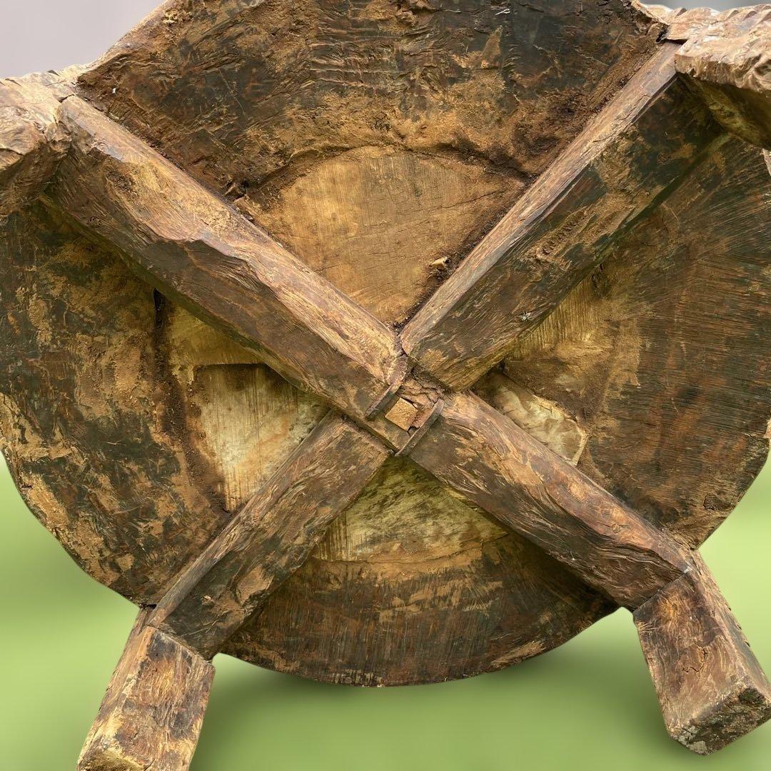 彫刻木製円形テーブル ガラス天板付き　アフリカ手彫りローテーブル　アンティーク