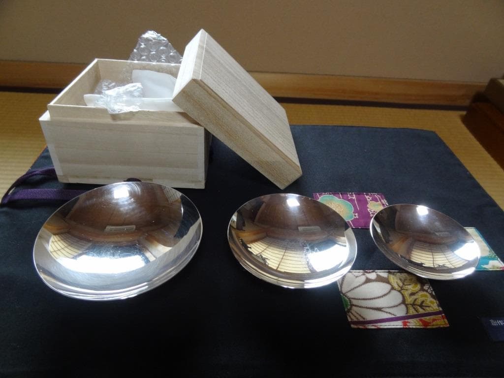 純銀　銀杯　三っ重　桐箱　約207g