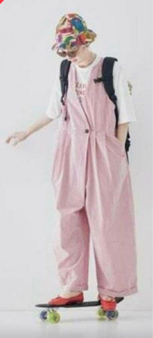 ネストローブ❣️It's me サッカーストライプサロペット