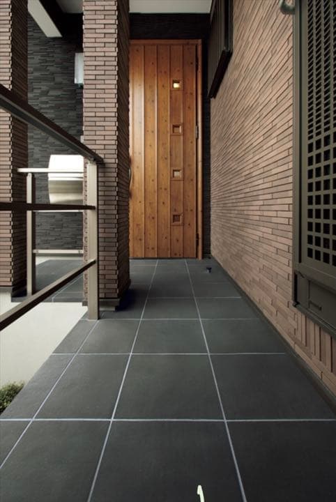 LIXIL陶墨染タイル