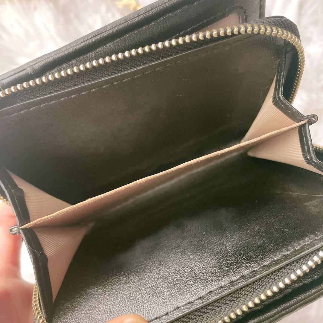 美品⭐︎miumiu マテラッセ 黒 二つ折り レザー コンパクトウォレット