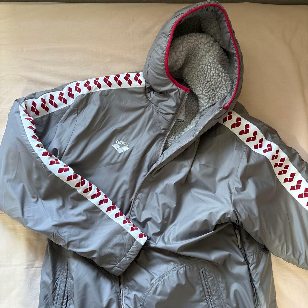 アリーナ　競泳ベンチコート　ダブルジップ