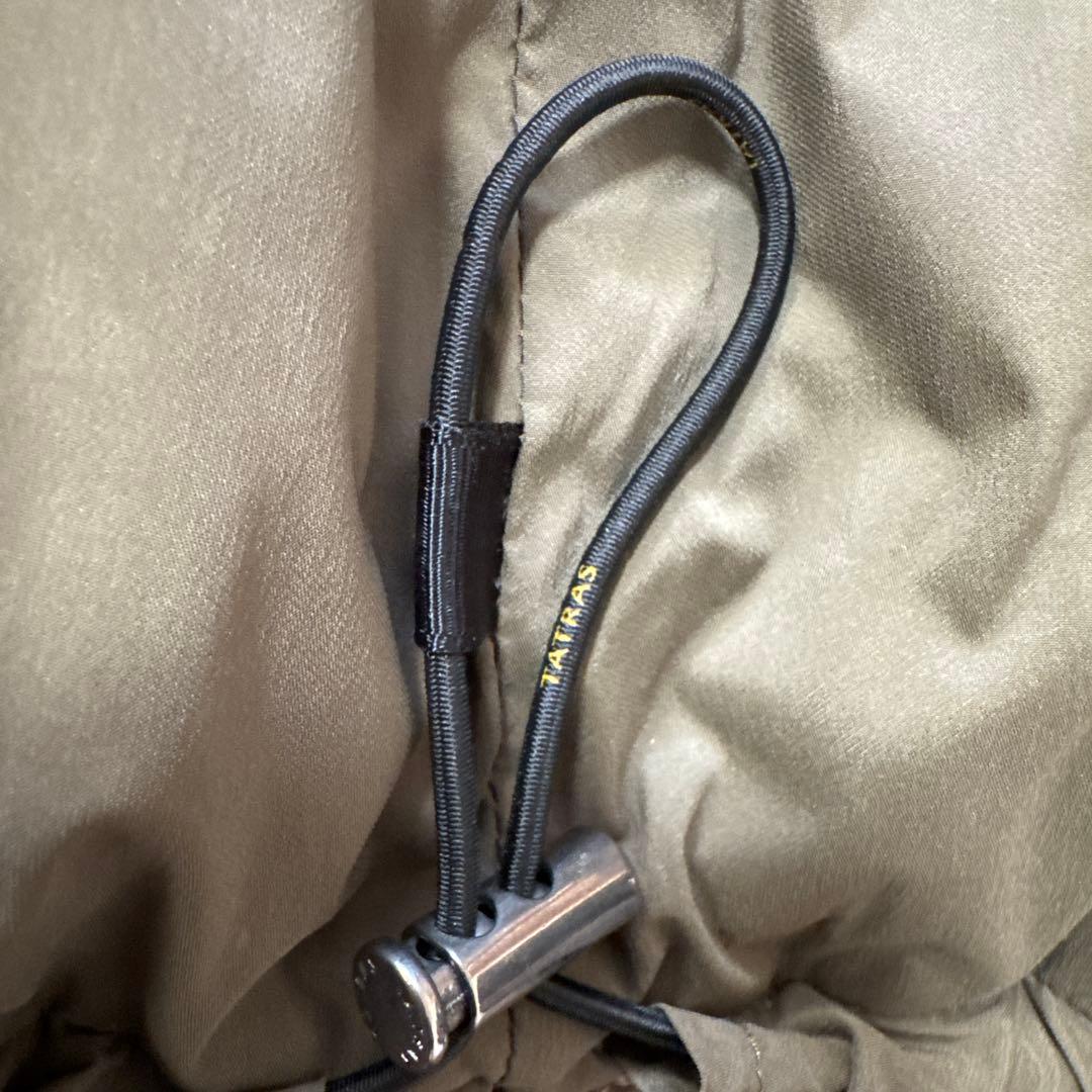 TATRAS カーキ フード付きダウンジャケット