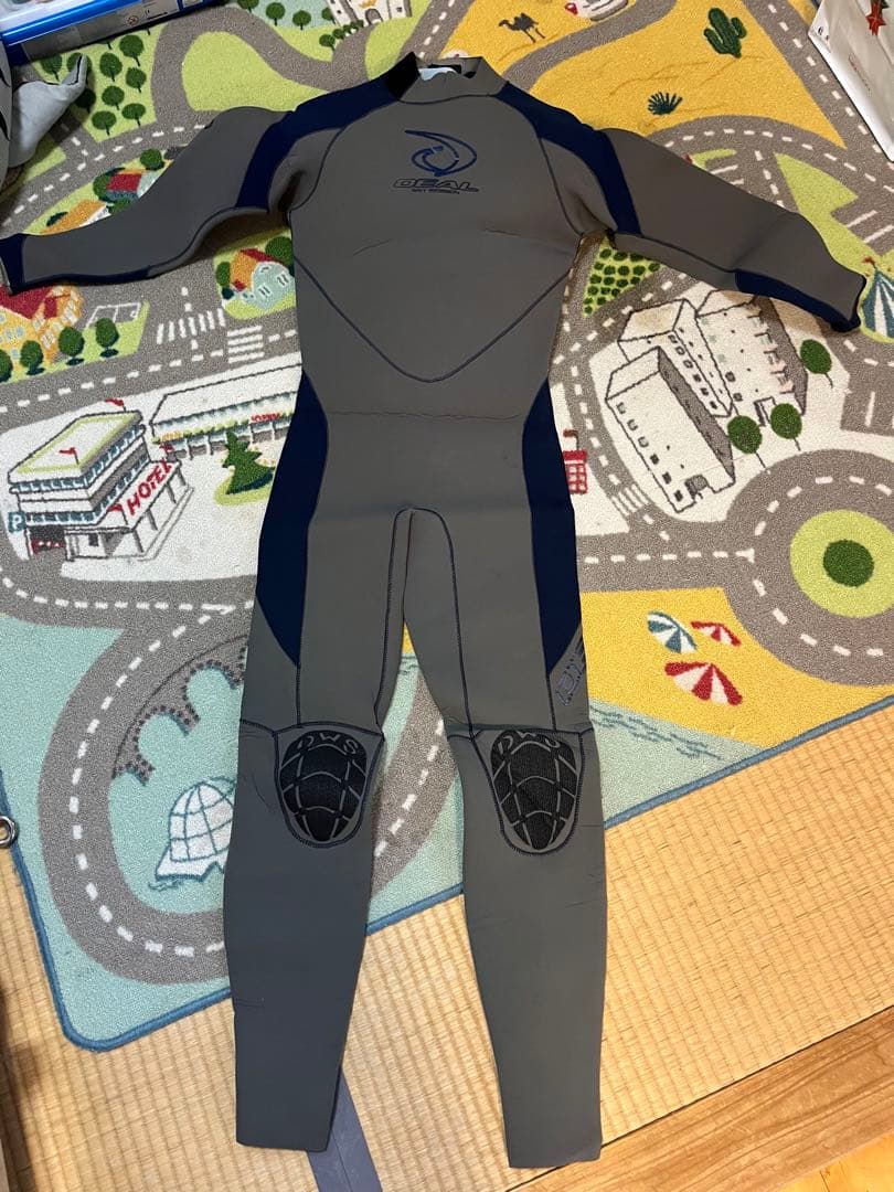 ウエットスーツ