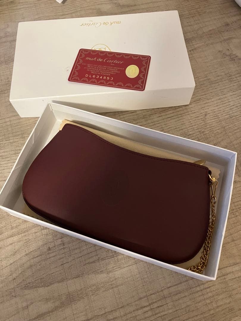 新品保管品　カルティエ　ポーチ