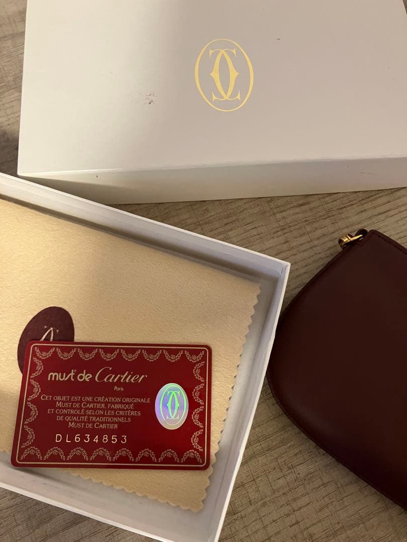 新品保管品　カルティエ　ポーチ