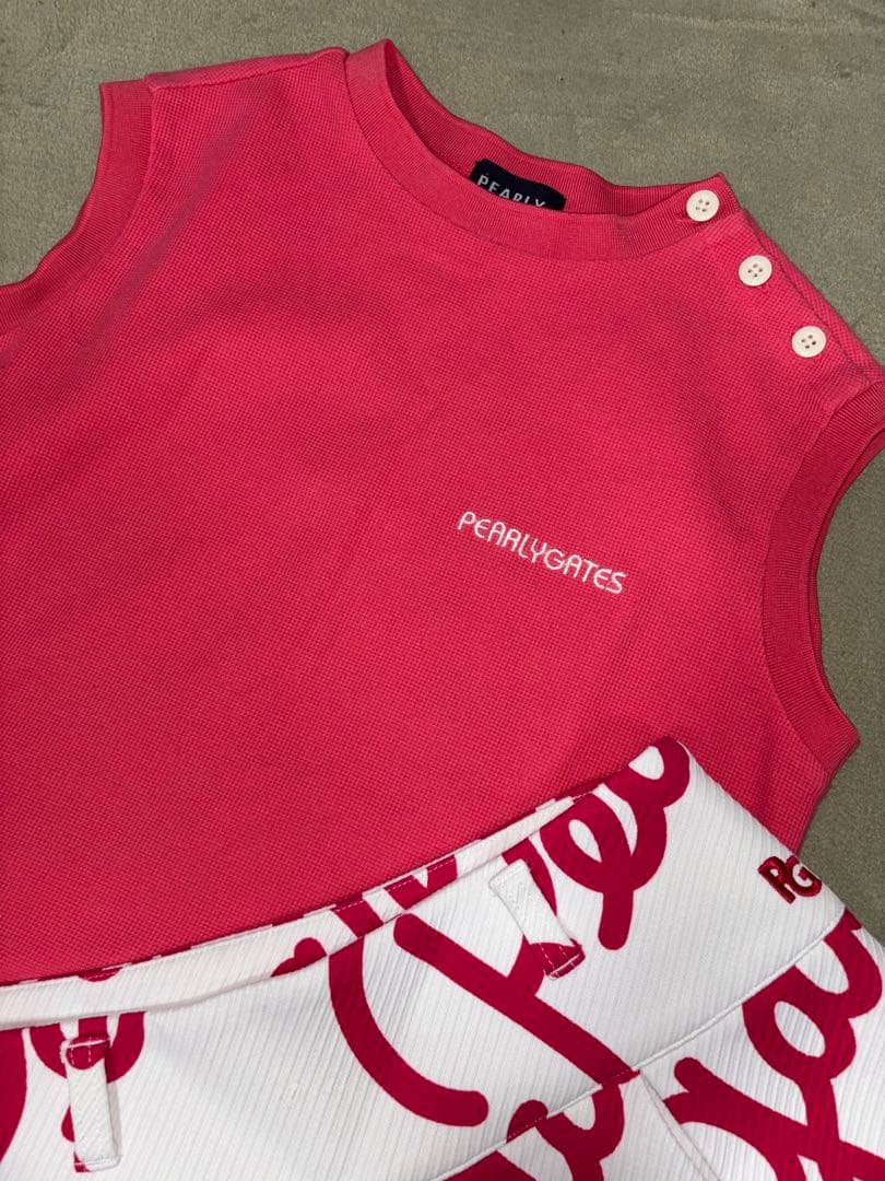 （美品）パーリーゲイツ 、筆記体ロゴグラフィック柄、セットアップ、サイズ0