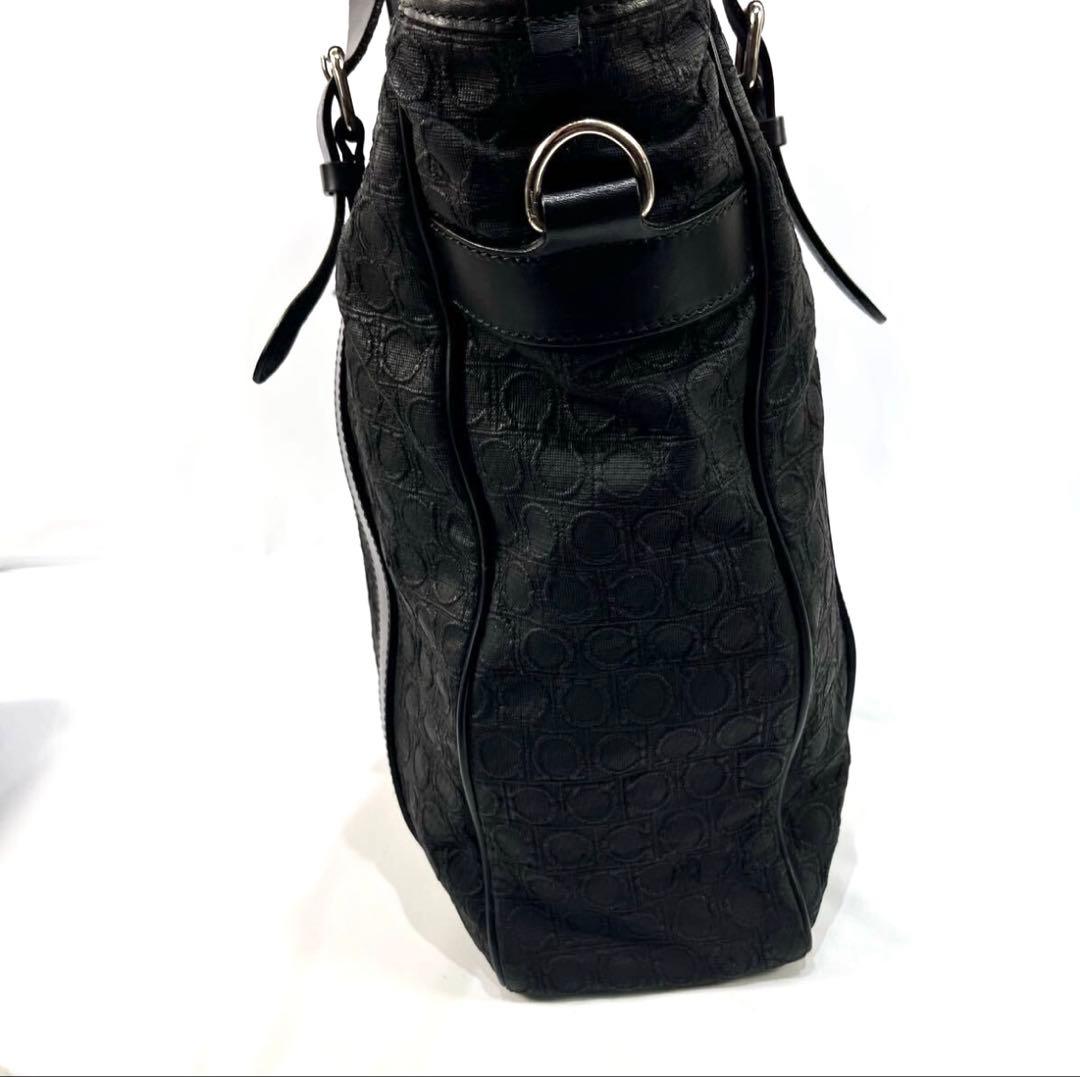 サルバトーレフェラガモトートバッグショルダーバッグ2wayレザー本革ガンチーニ