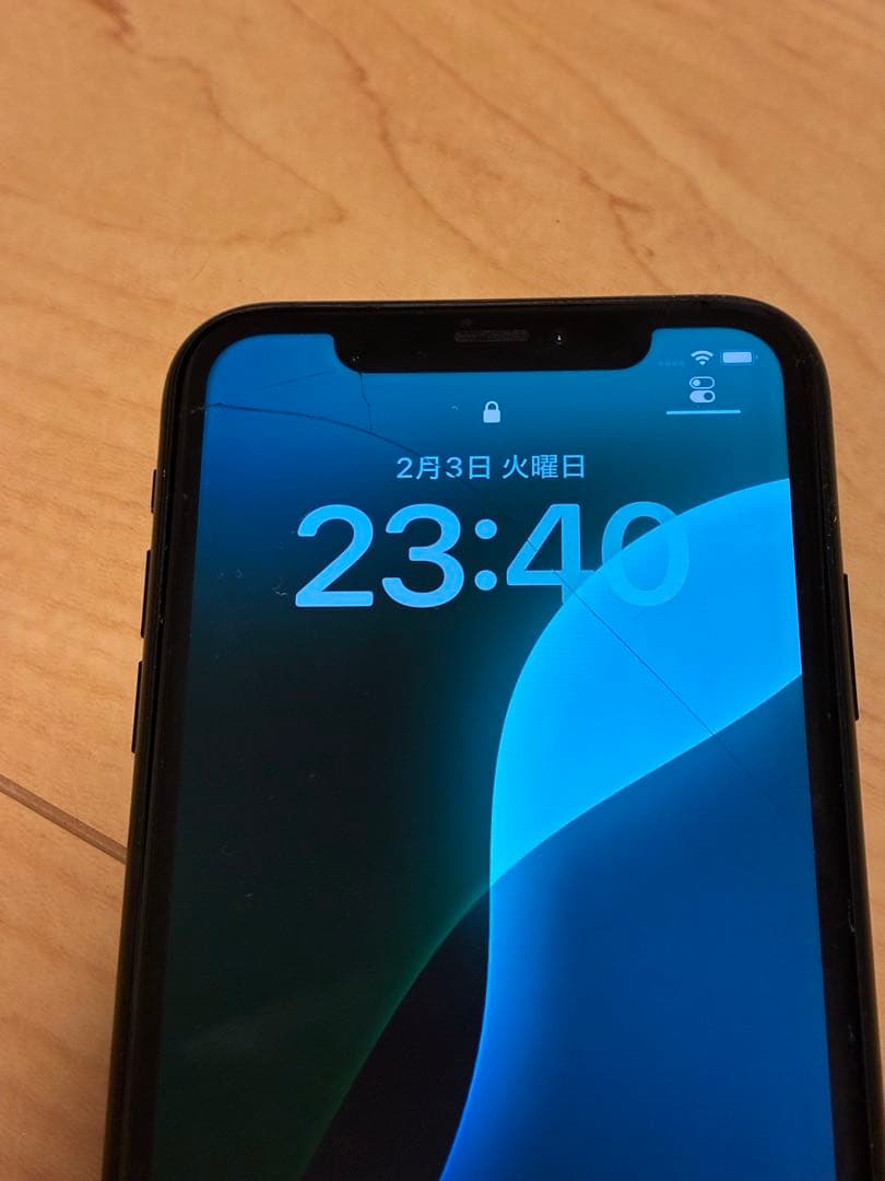 iPhone XR 画面割れ 【ジャンク品】128GB SIMフリー