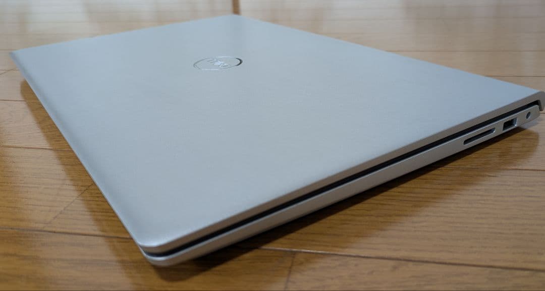 DELL Inspiron 15 Windows11 8GBメモリ