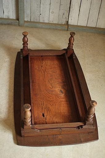 味のある木製の折り畳みテーブル　ちゃぶ台