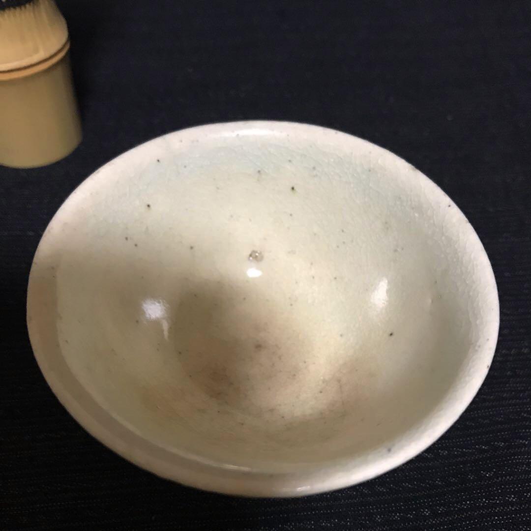 中国貿易商をやっていた家から出た、白磁陽刻盃　時代保証品