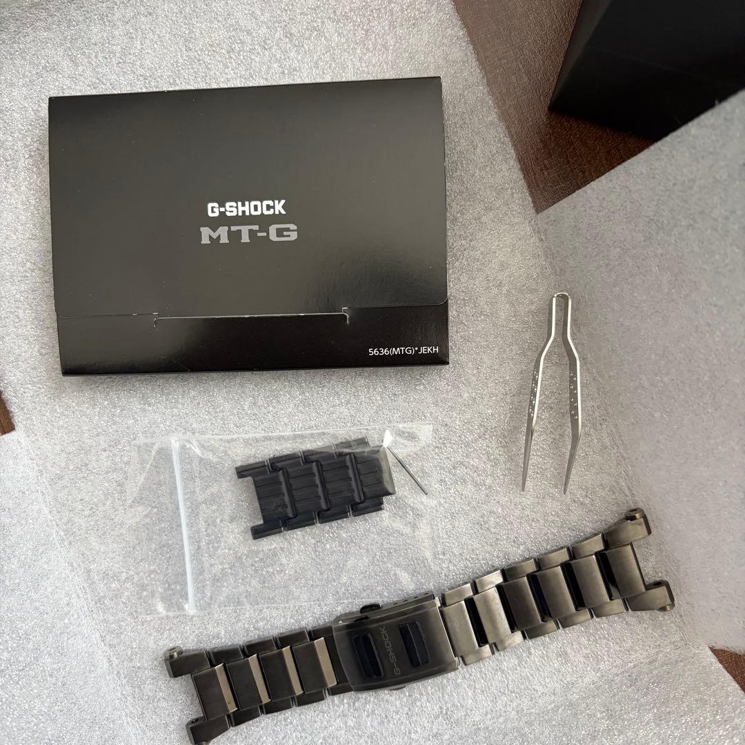 G-SHOCK MTG-B2000 黒/赤 時計