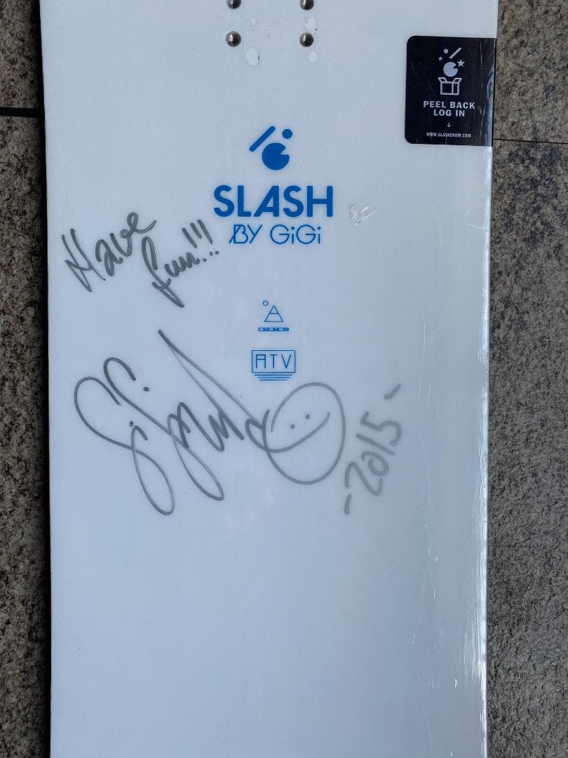 【新品】ギギ・ラフサイン入り　SLASH ATV158