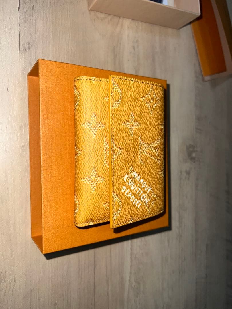 ヴィトン折り財布　付属品完品　極美品　最終値下げ