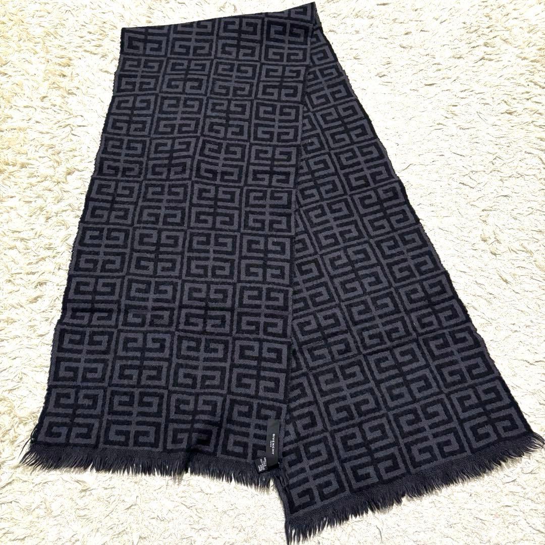 極美品　GIVENCHY ジバンシー マフラー ストール モノグラム　総柄