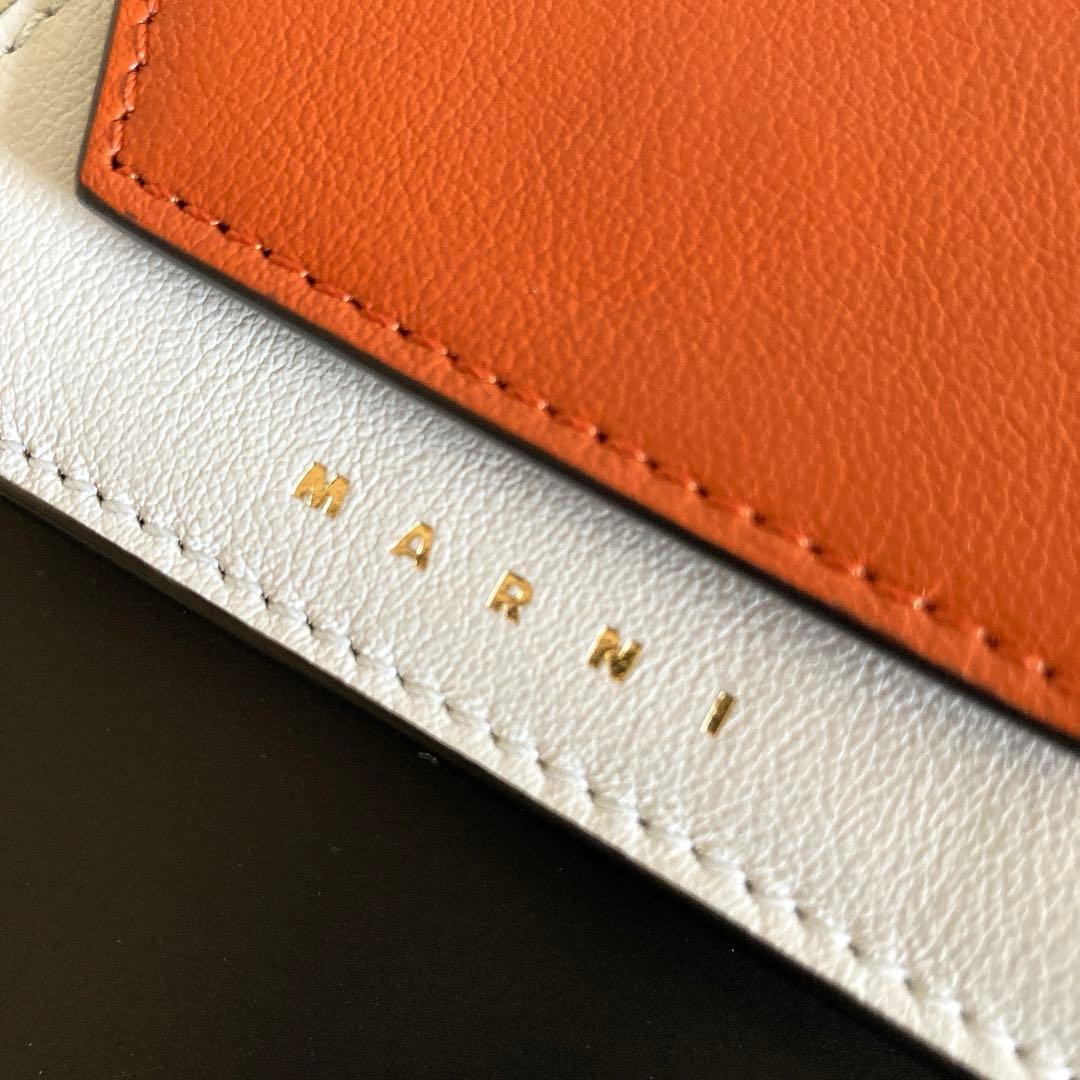 【廃盤モデル】マルニ 三つ折り財布 RUST/CLOUD オレンジ×ホワイト