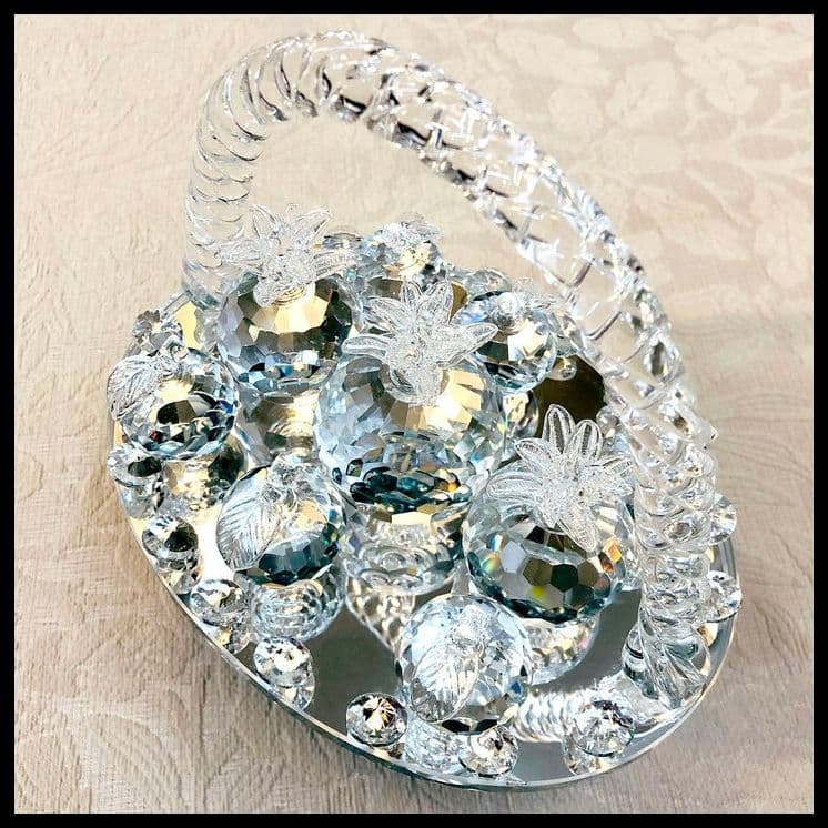 輸入雑貨　全面クリスタル仕様　『フルーツバスケット』　カットクリスタル　オブジェ