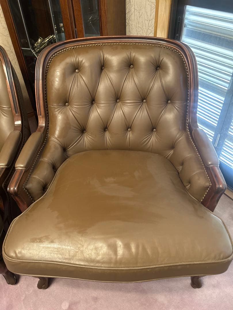 本革 クラシック 1人掛けソファ｜鋲打ち 猫脚 アンティーク調 高級家具