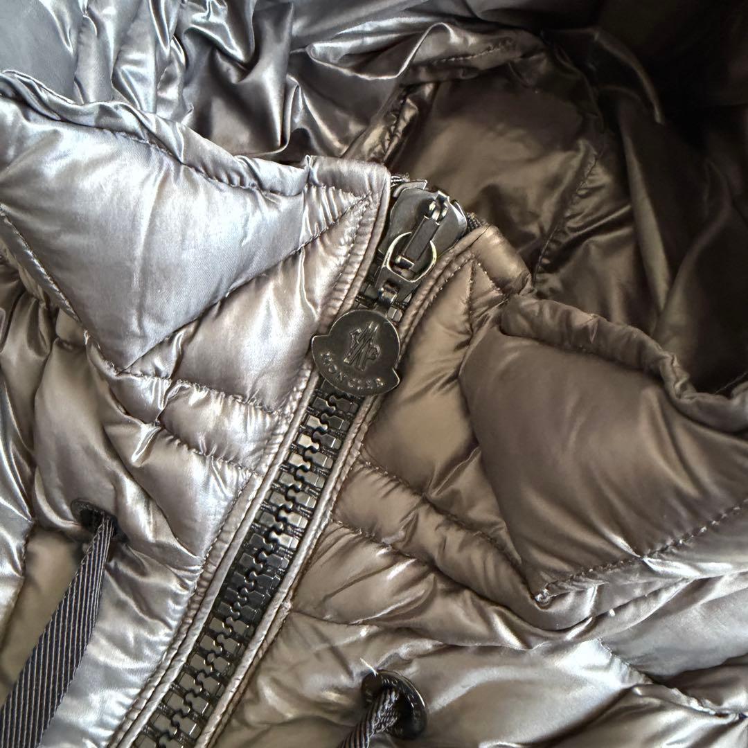 正規 モンクレール スイエン レディース ダウンコート グレー