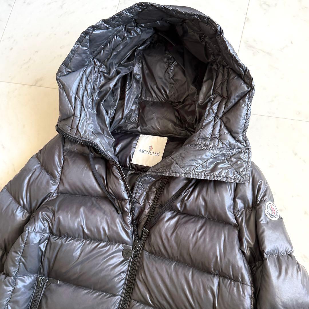正規 モンクレール スイエン レディース ダウンコート グレー